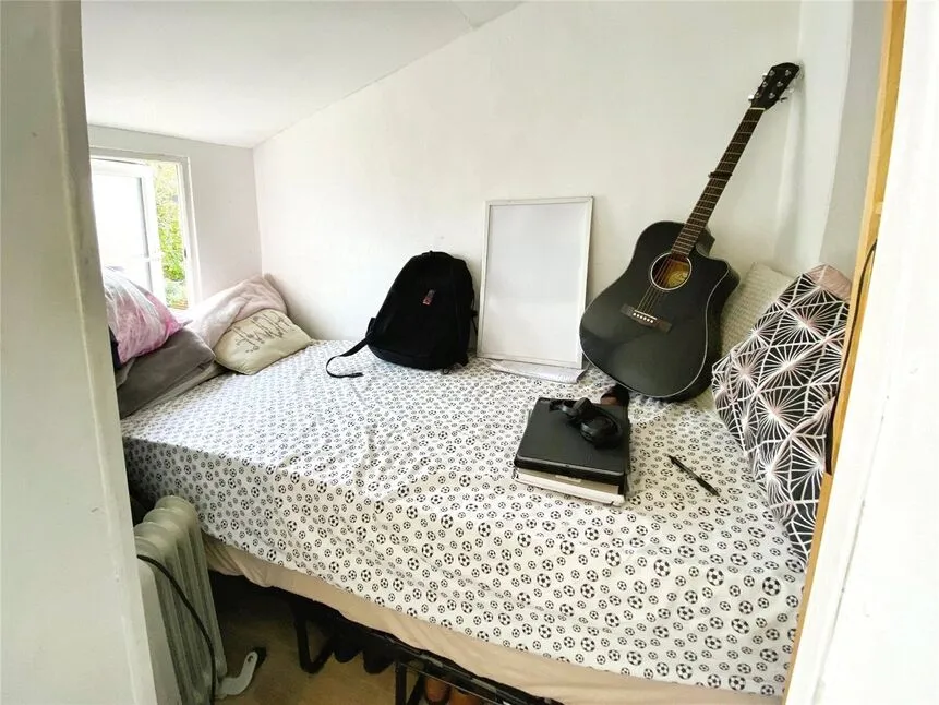 St. Marys Road, Watford, WD18, photo 14
