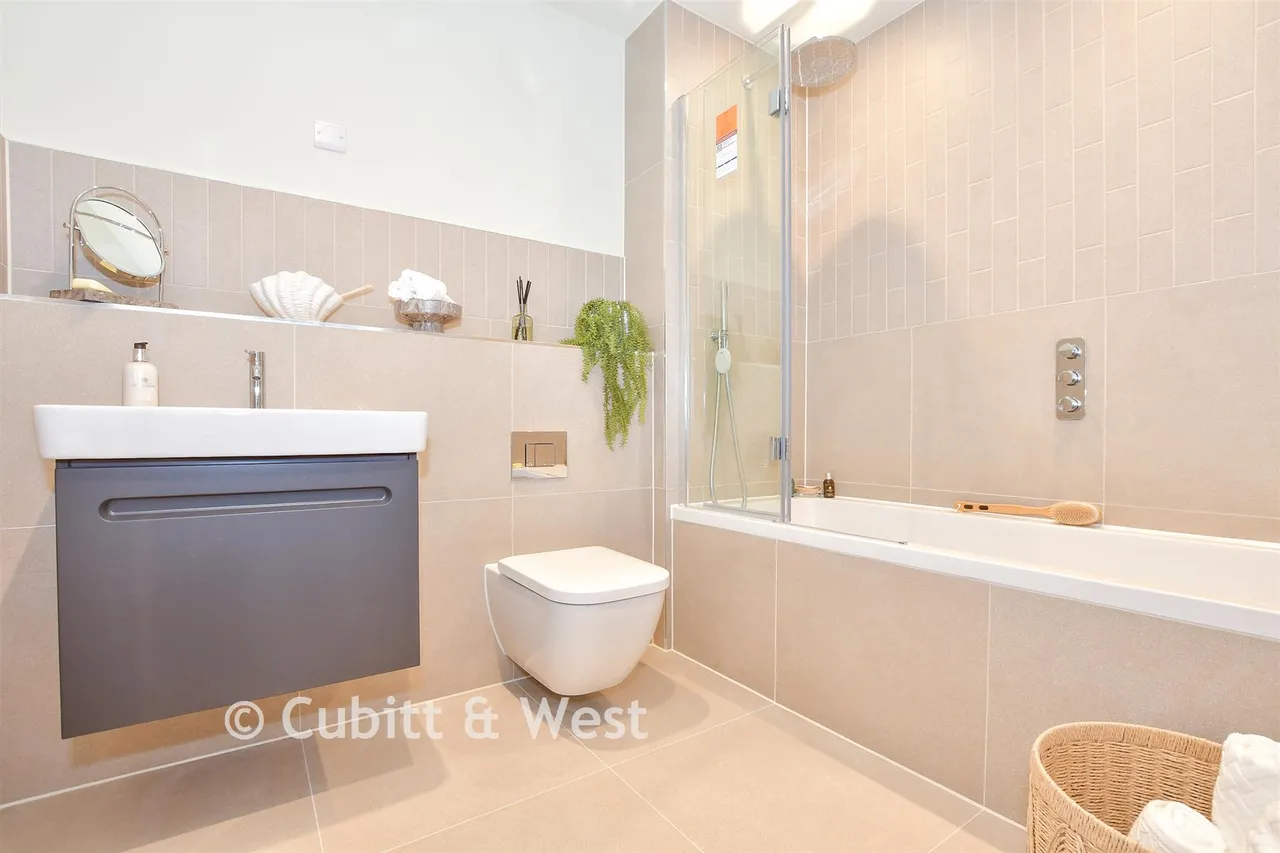 Outwood Lane, Chipstead, CR5, photo 10