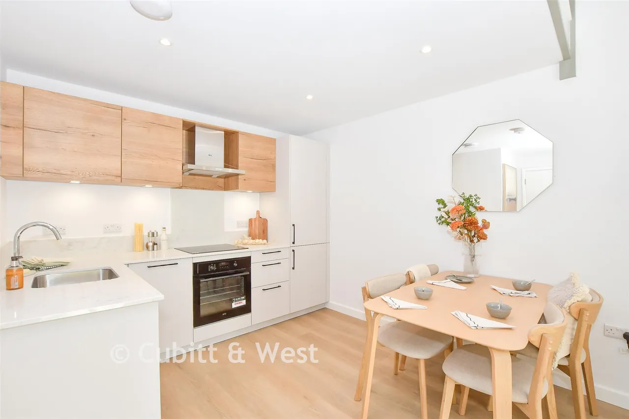 Outwood Lane, Chipstead, CR5, photo 3