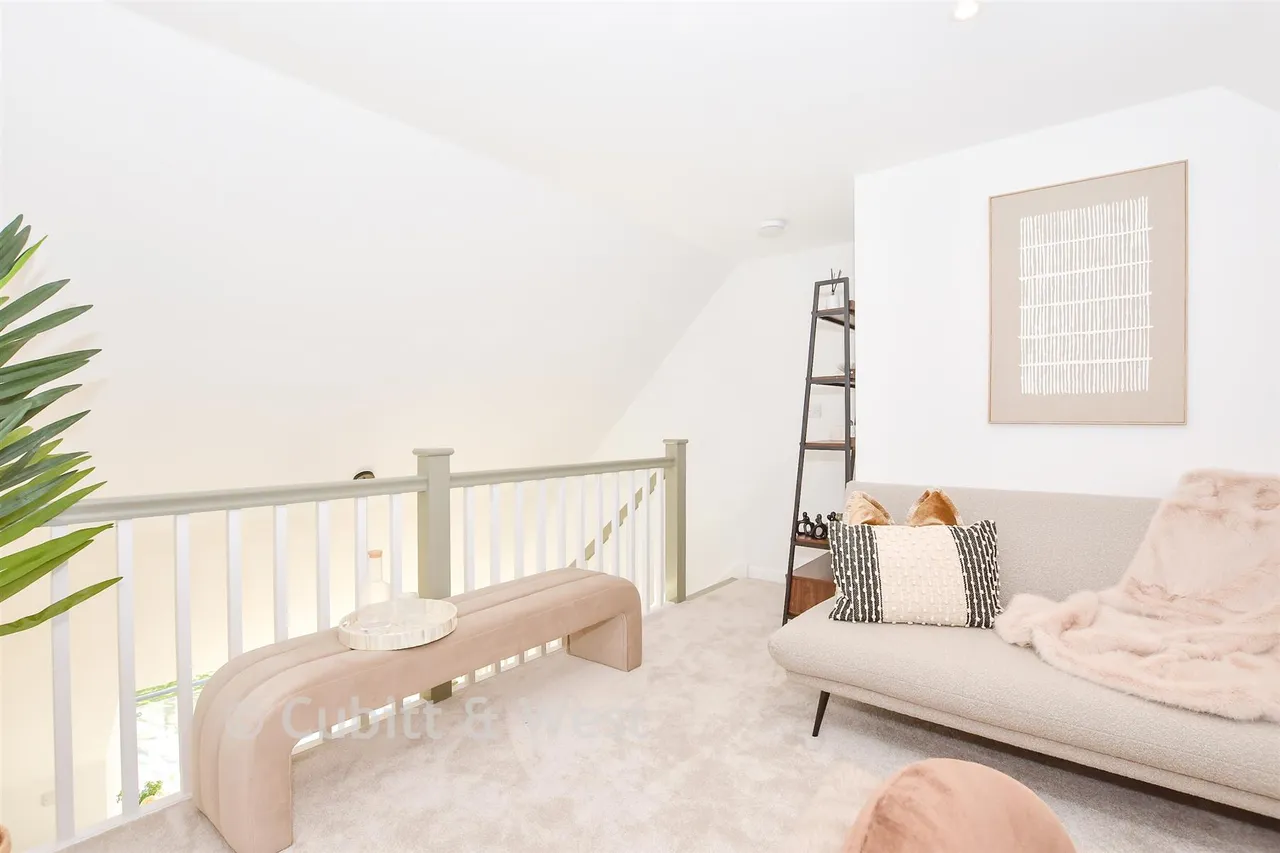 Outwood Lane, Chipstead, CR5, photo 7