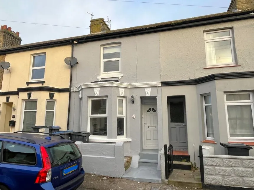 3 bed house for sale, Douglas Road, Dover, CT17