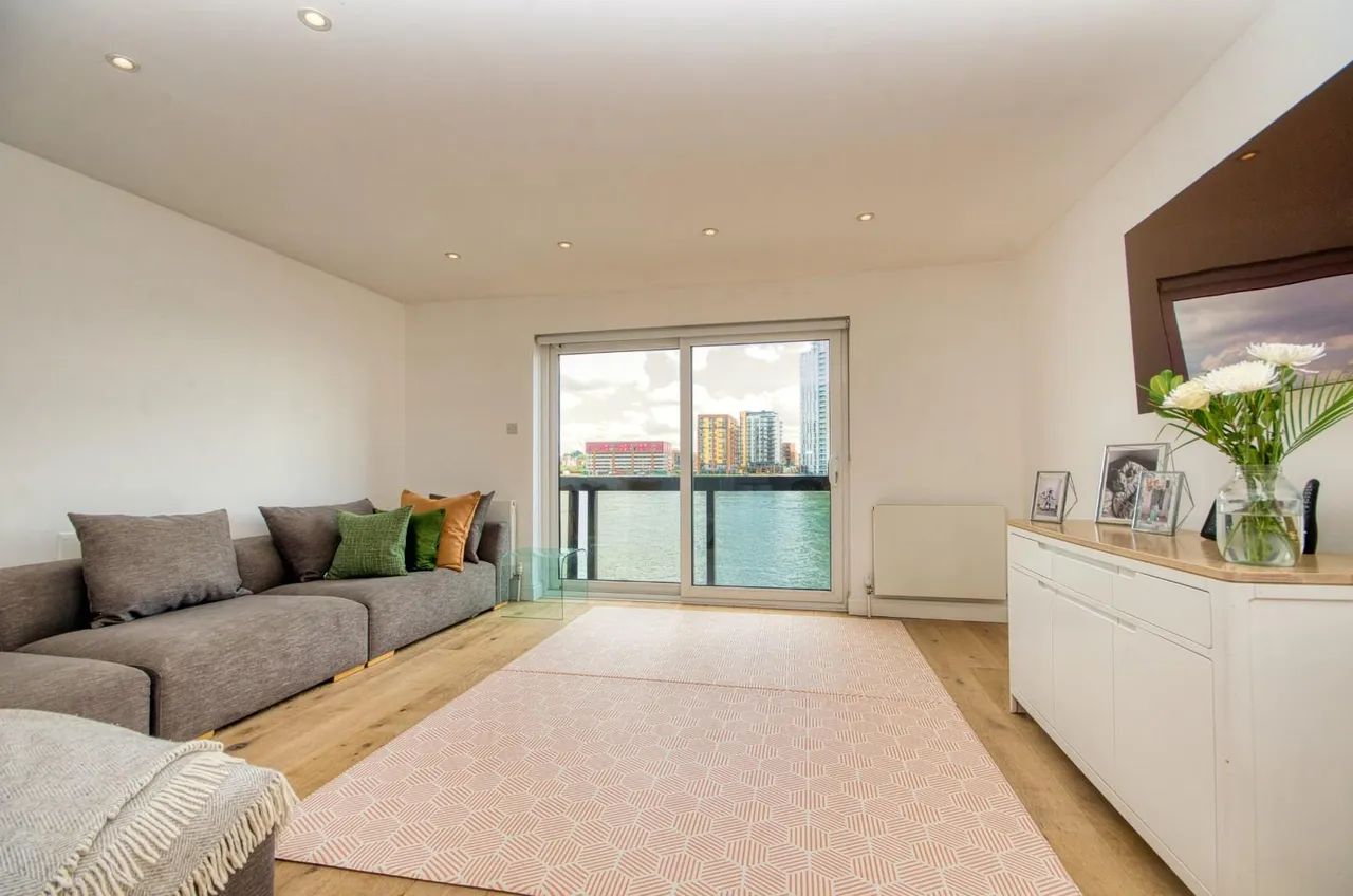 Calshot Court, Ocean Village, SOUTHAMPTON, Hampshire, SO14 3GR, photo 7