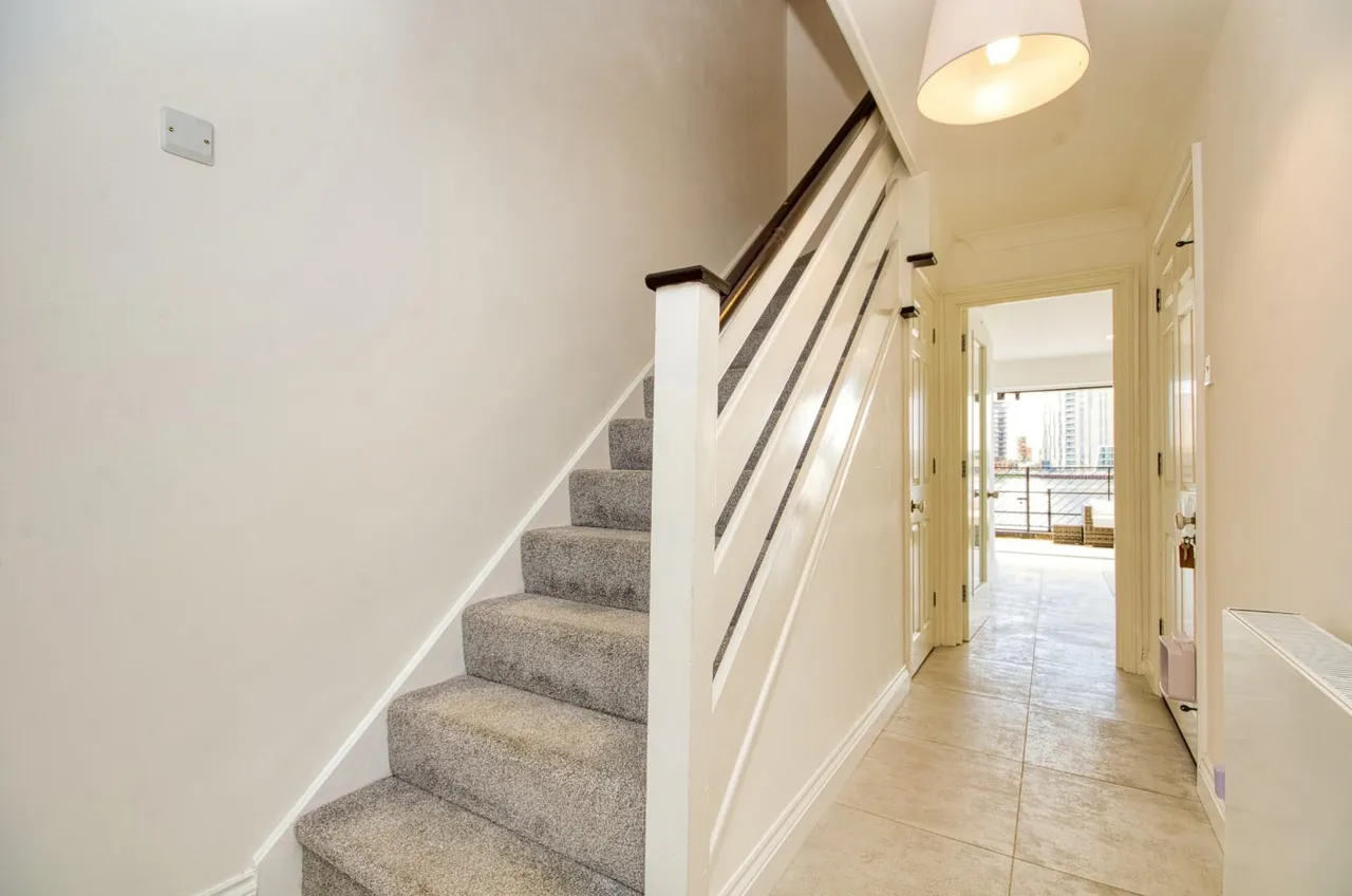 Calshot Court, Ocean Village, SOUTHAMPTON, Hampshire, SO14 3GR, photo 12