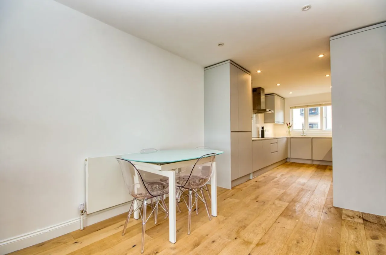 Calshot Court, Ocean Village, SOUTHAMPTON, Hampshire, SO14 3GR, photo 10