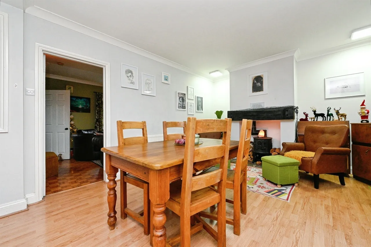 St. Marys Terrace, Middleton, PE32, photo 5