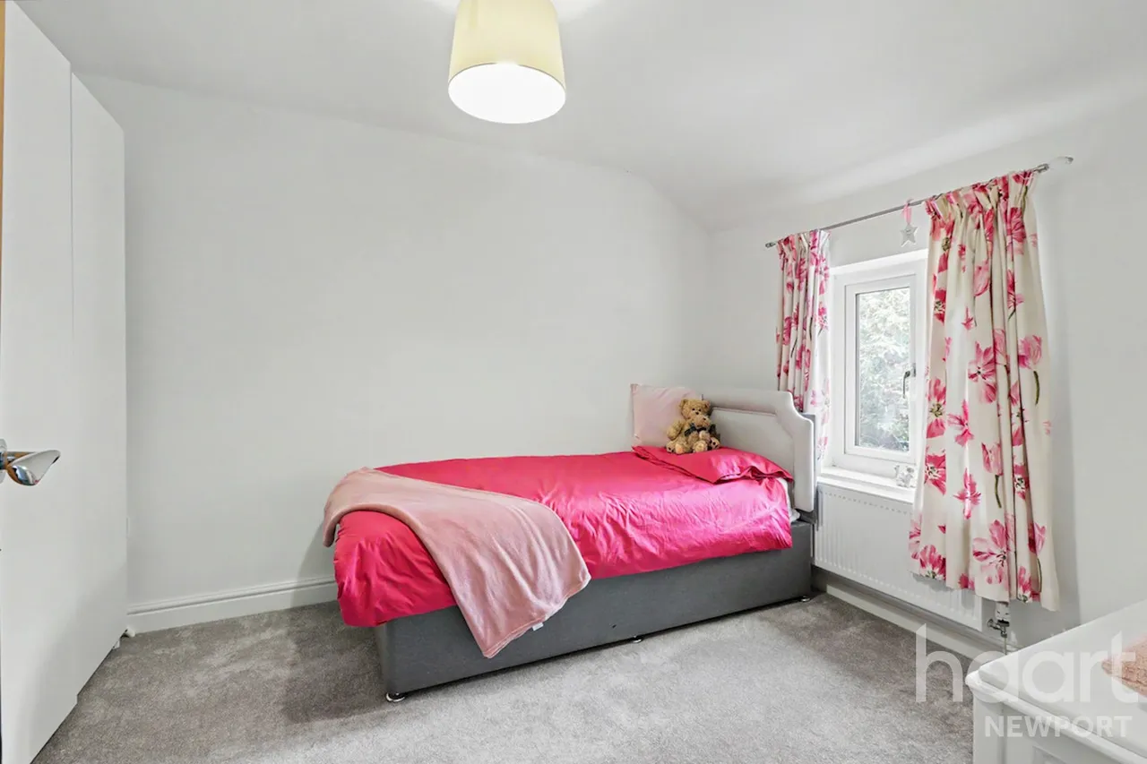 Tudor Crescent, Newport, NP10, photo 22