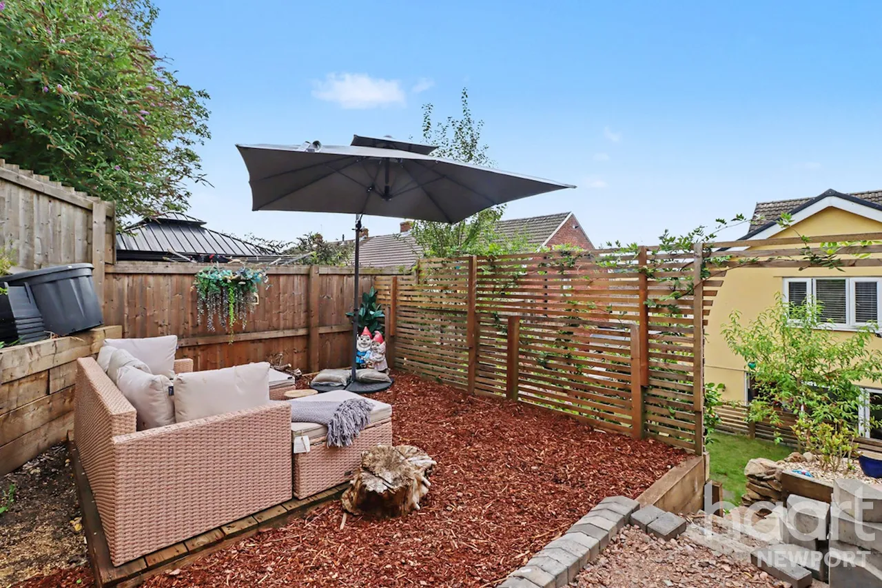 Tudor Crescent, Newport, NP10, photo 27