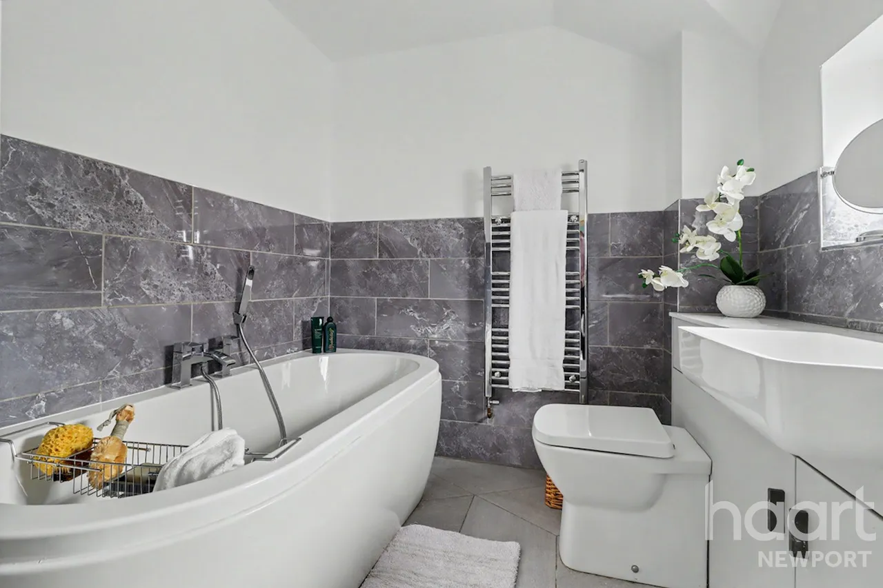 Tudor Crescent, Newport, NP10, photo 21