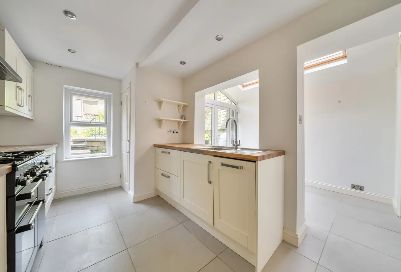 Cork Terrace, Bath, BA1 3BE, photo 6