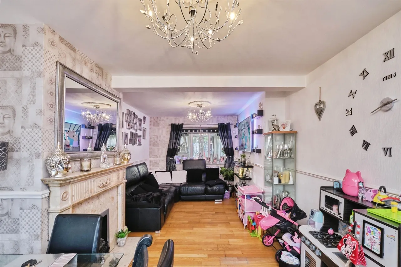 Hillary Avenue, Wednesbury, photo 5