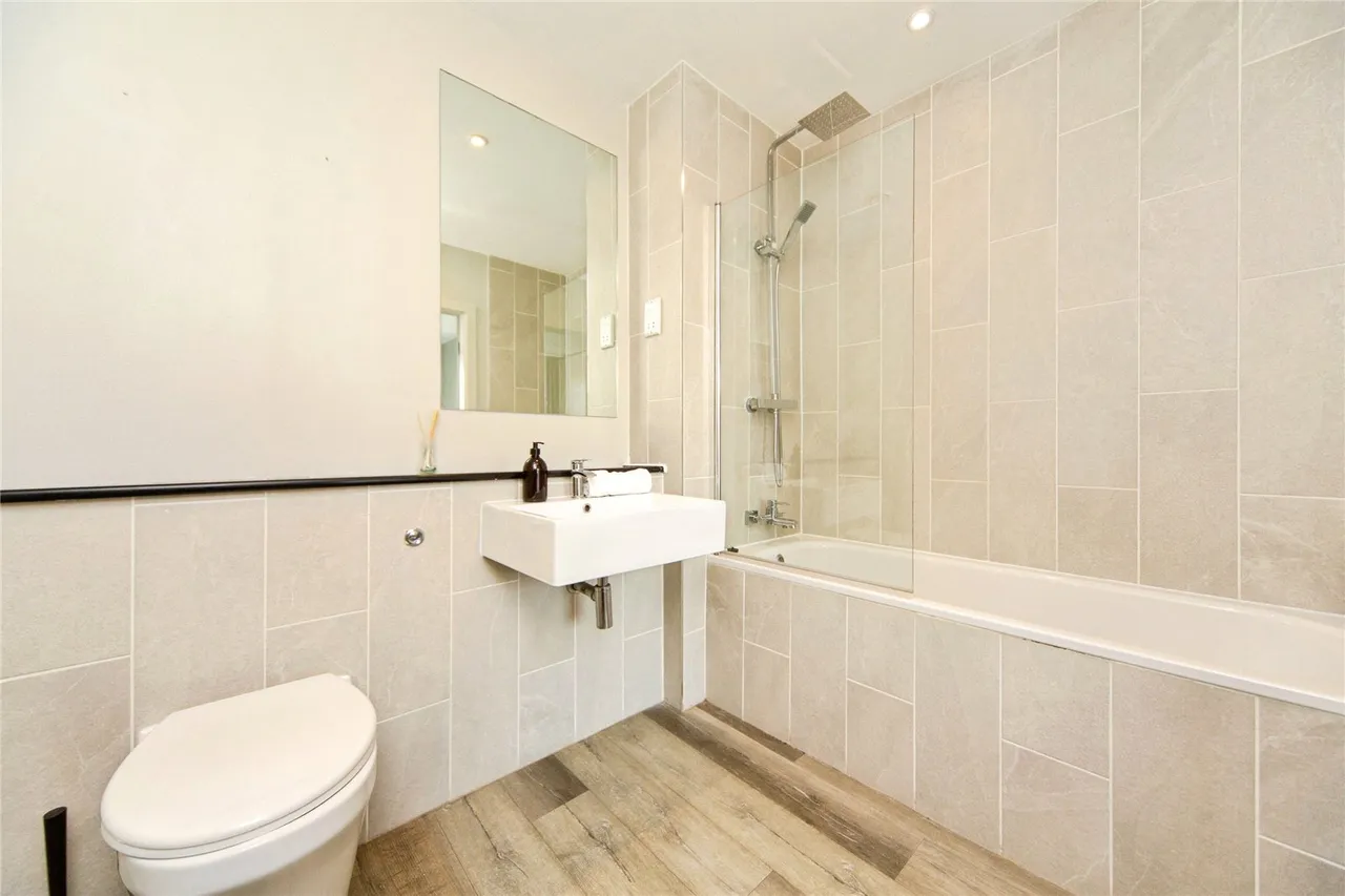 William Jessop Way, Liverpool, L3, photo 14