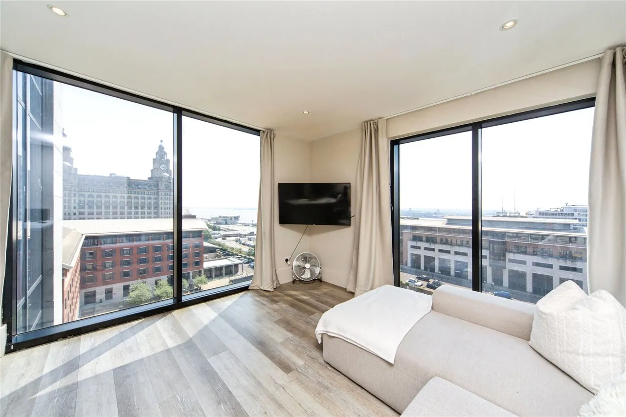 William Jessop Way, Liverpool, L3, photo 4