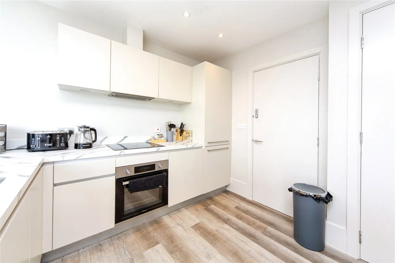 William Jessop Way, Liverpool, L3, photo 8
