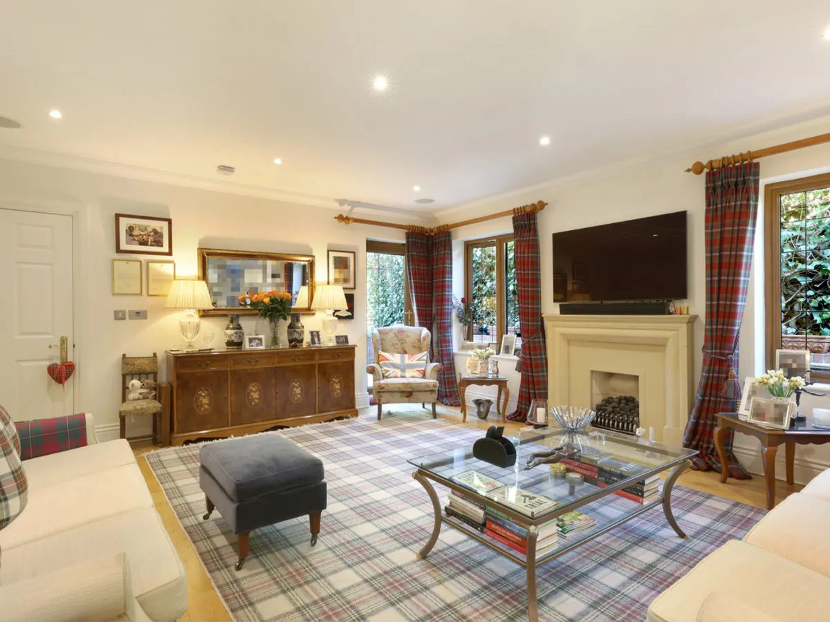 Pavilion End, Beaconsfield, HP9, photo 5