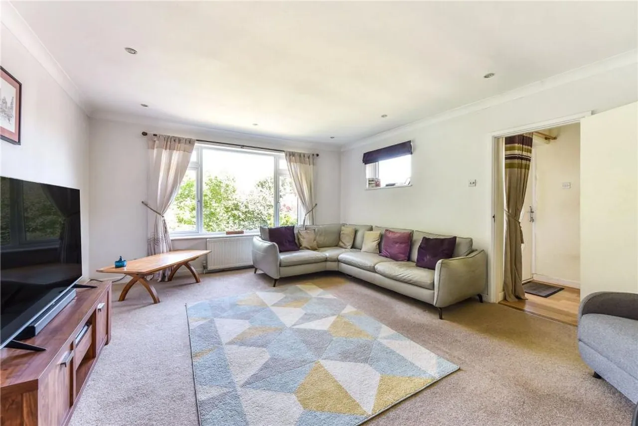 Pulens Lane, Petersfield, GU31, photo 3