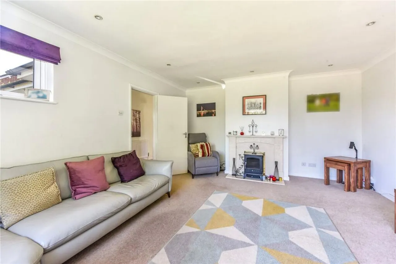 Pulens Lane, Petersfield, GU31, photo 9