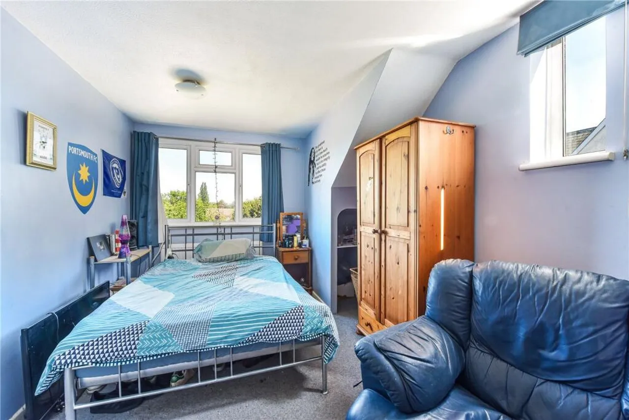 Pulens Lane, Petersfield, GU31, photo 17