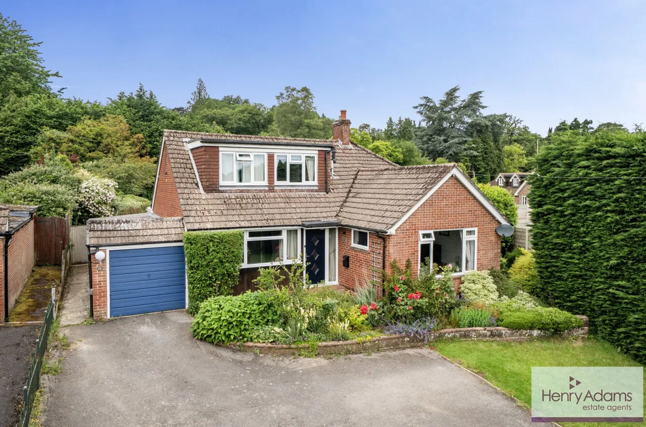 Pulens Lane, Petersfield, GU31, photo 28