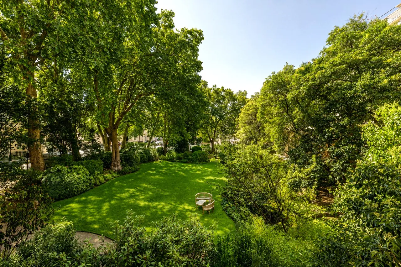 Carlton House Terrace, St James's, SW1Y, photo 3