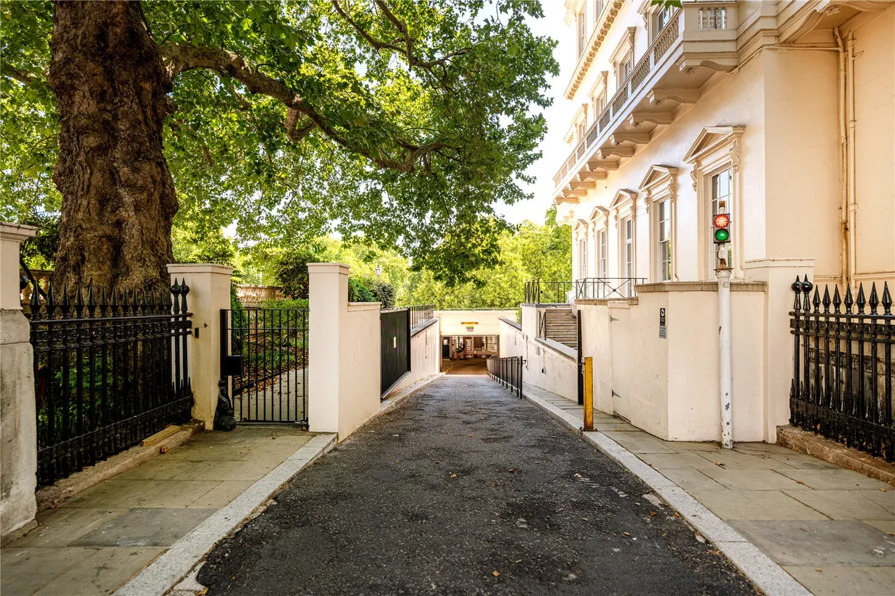 Carlton House Terrace, St James's, SW1Y, photo 17