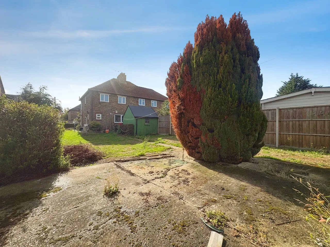 Pine View Close, Badshot Lea, GU9, photo 7