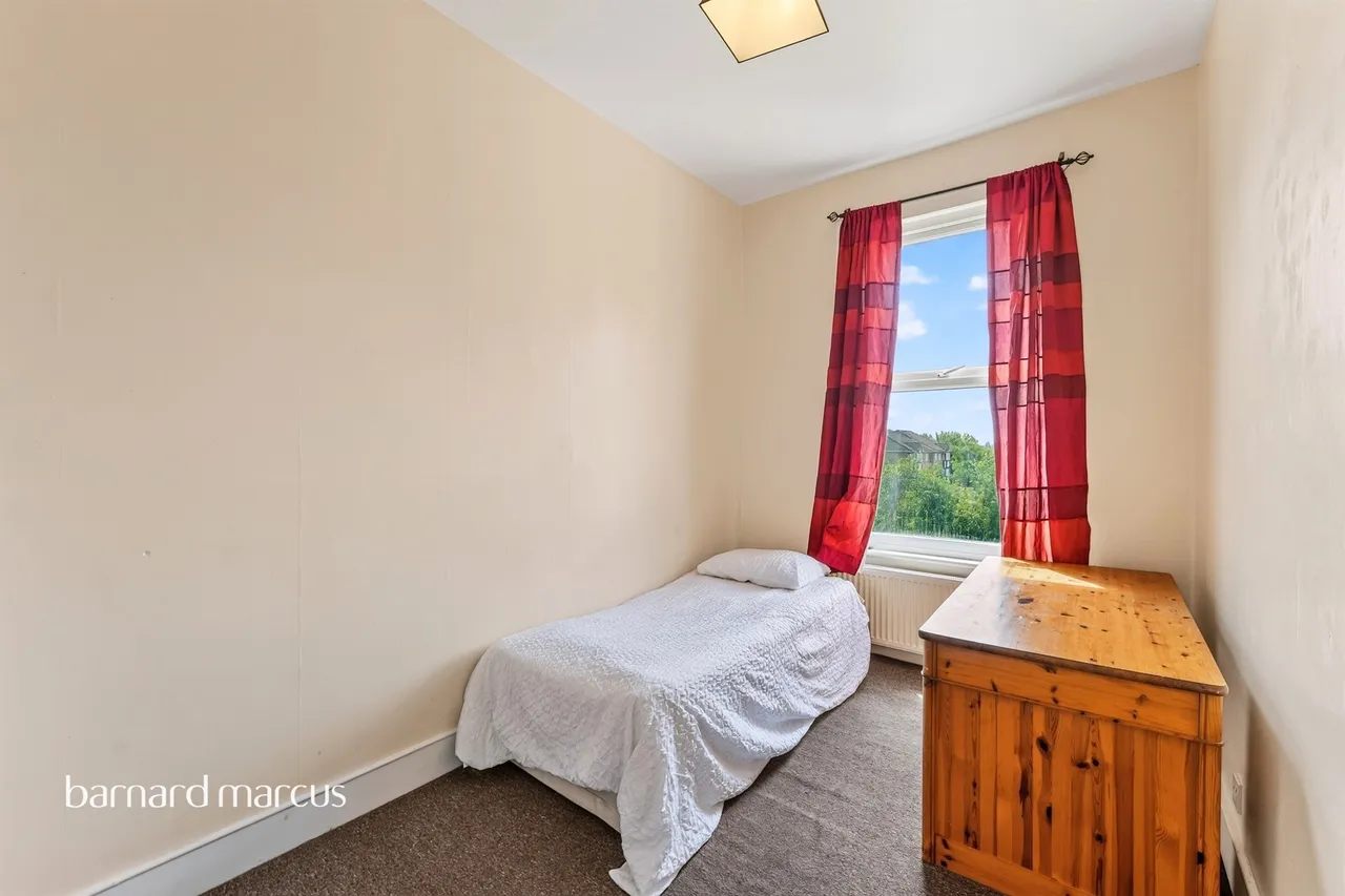 Ellison Road, London, photo 12