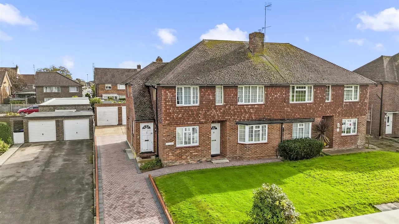 2 bed flat for sale — Goring Street, Goring-By-Sea, Worthing
