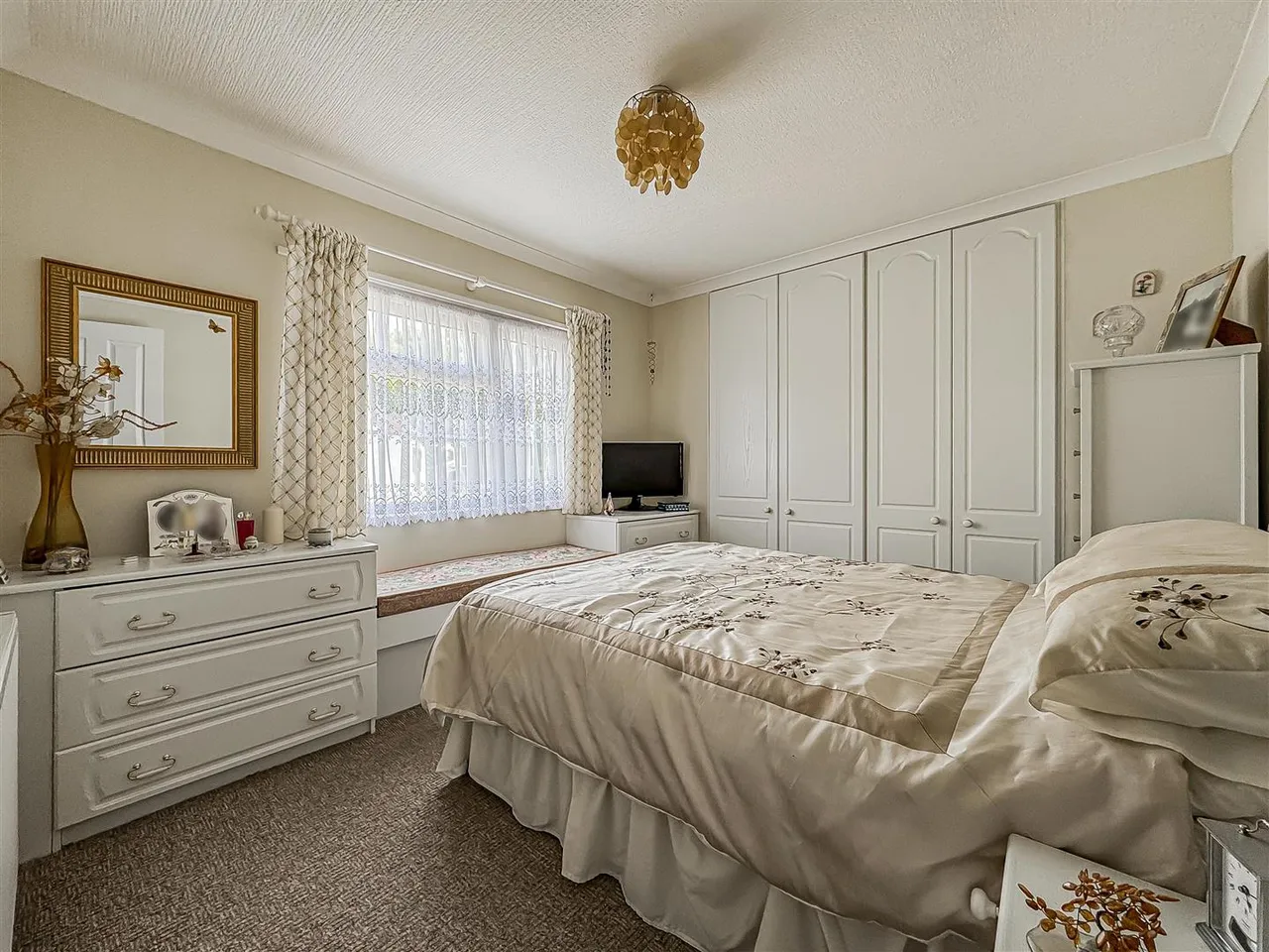 Willows Riverside Park, Windsor, SL4 5UU, photo 11