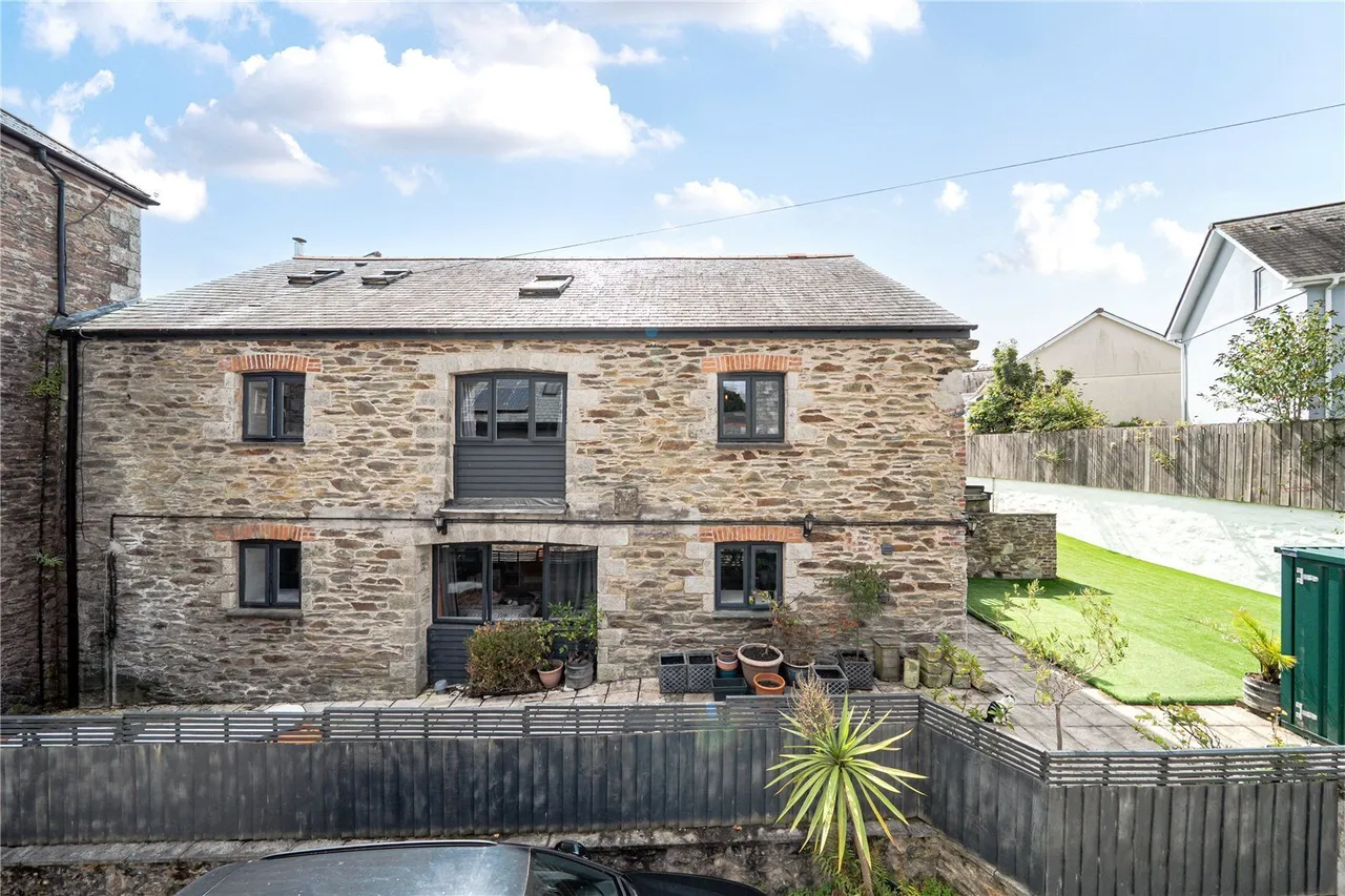 5 bed property for sale, Grampound Road, TR2