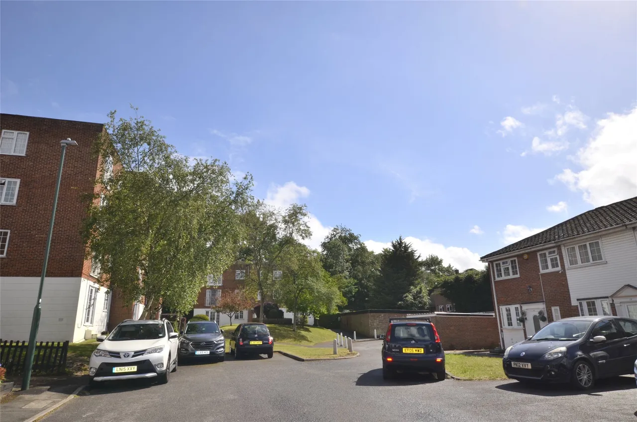 Freshwood Way, Wallington, SM6 0RL, photo 12