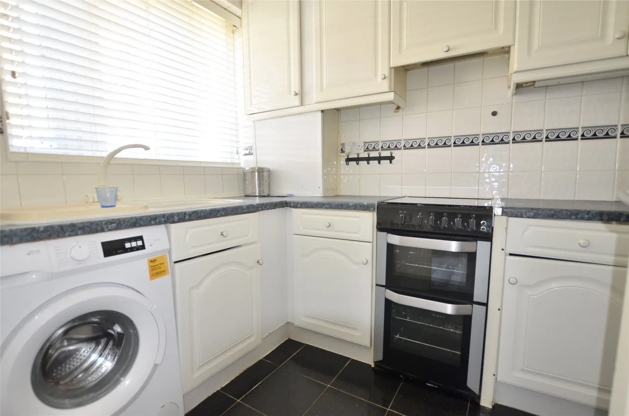 Freshwood Way, Wallington, SM6 0RL, photo 2