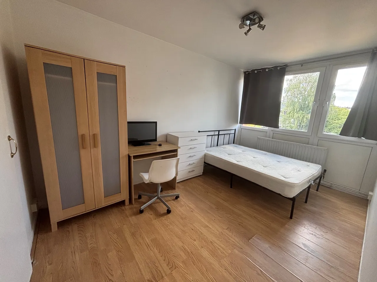 4 bed flat to rent — Alton Road, Wandsworth