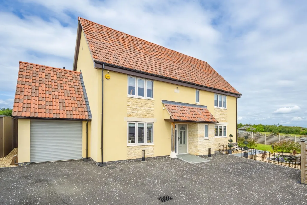 Horsey Down Common Hill, Cricklade, SN6, photo 4