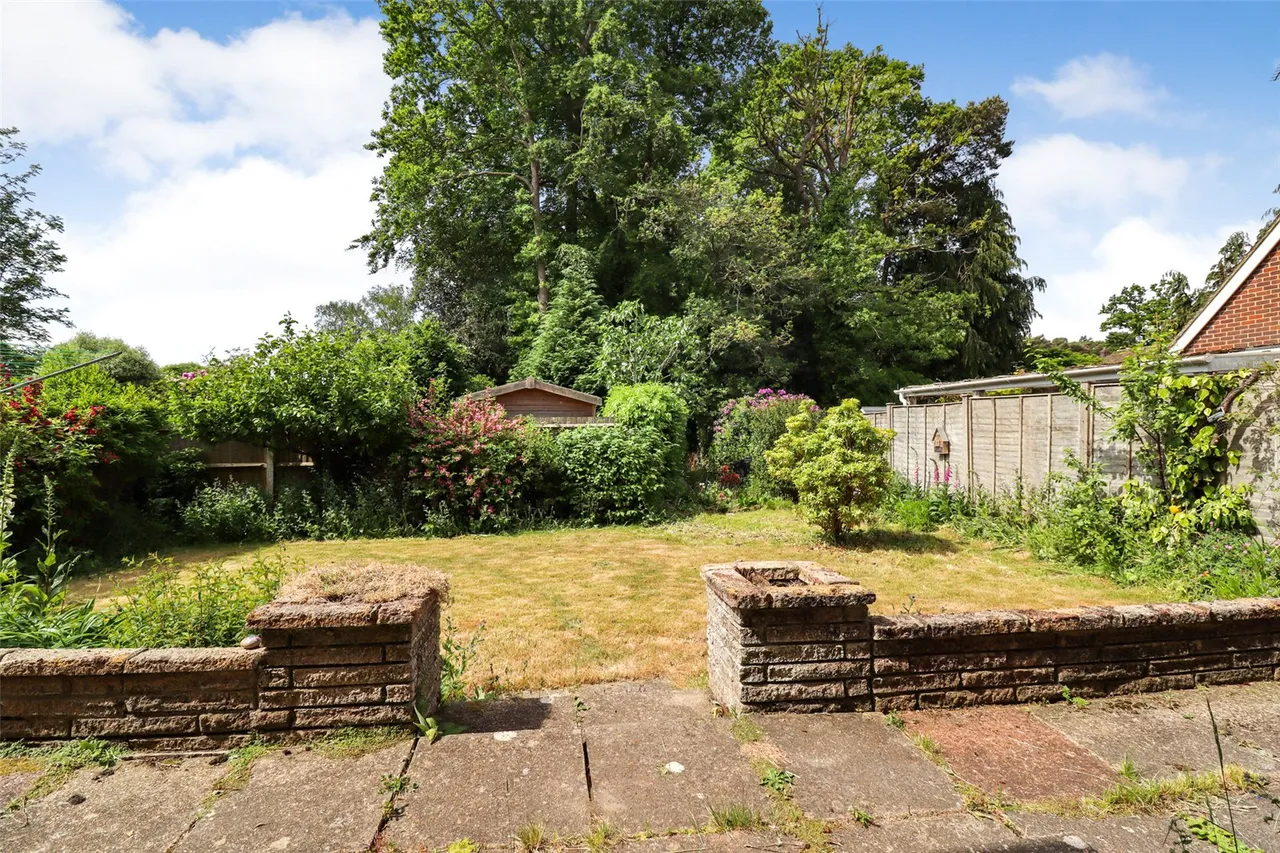 Newlands, Fleet, Hampshire, GU52 6TW, photo 5