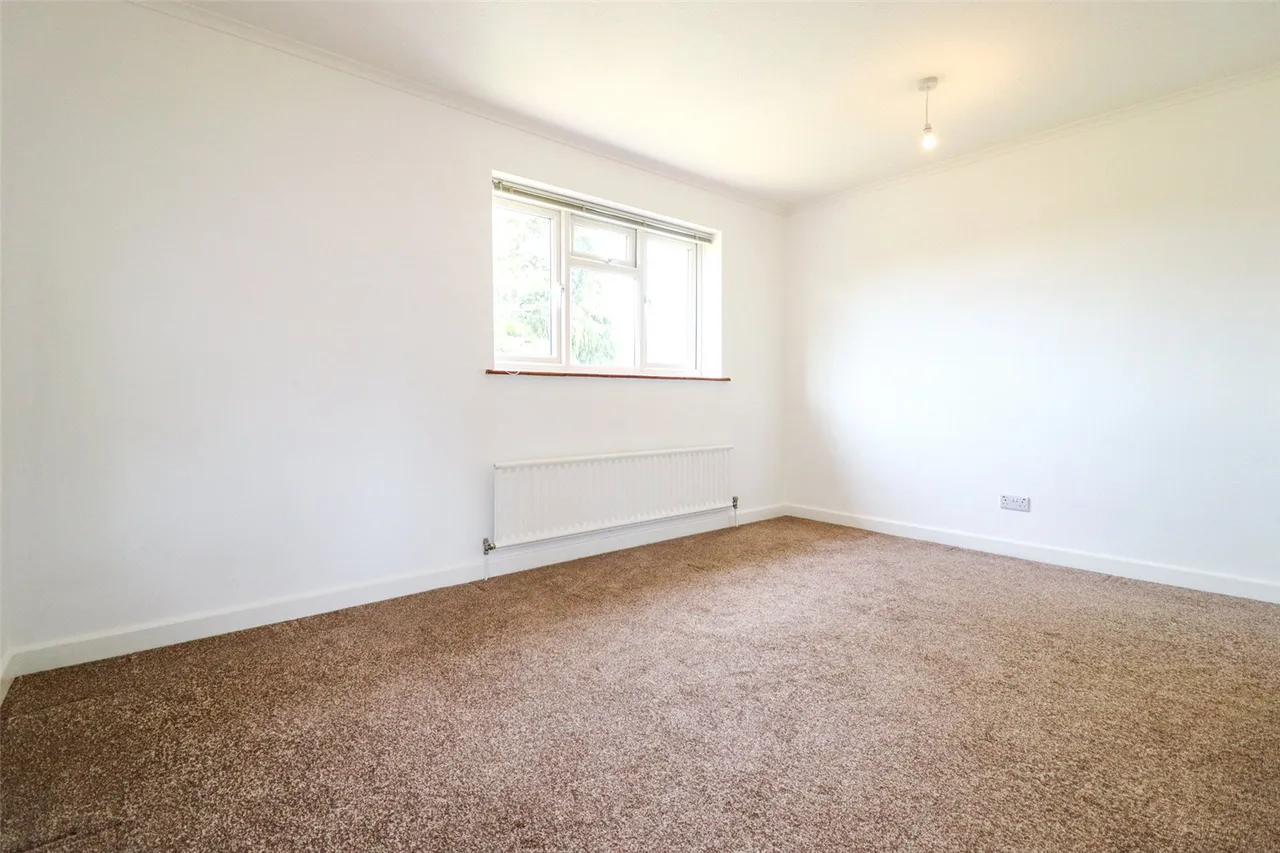 Newlands, Fleet, Hampshire, GU52 6TW, photo 11