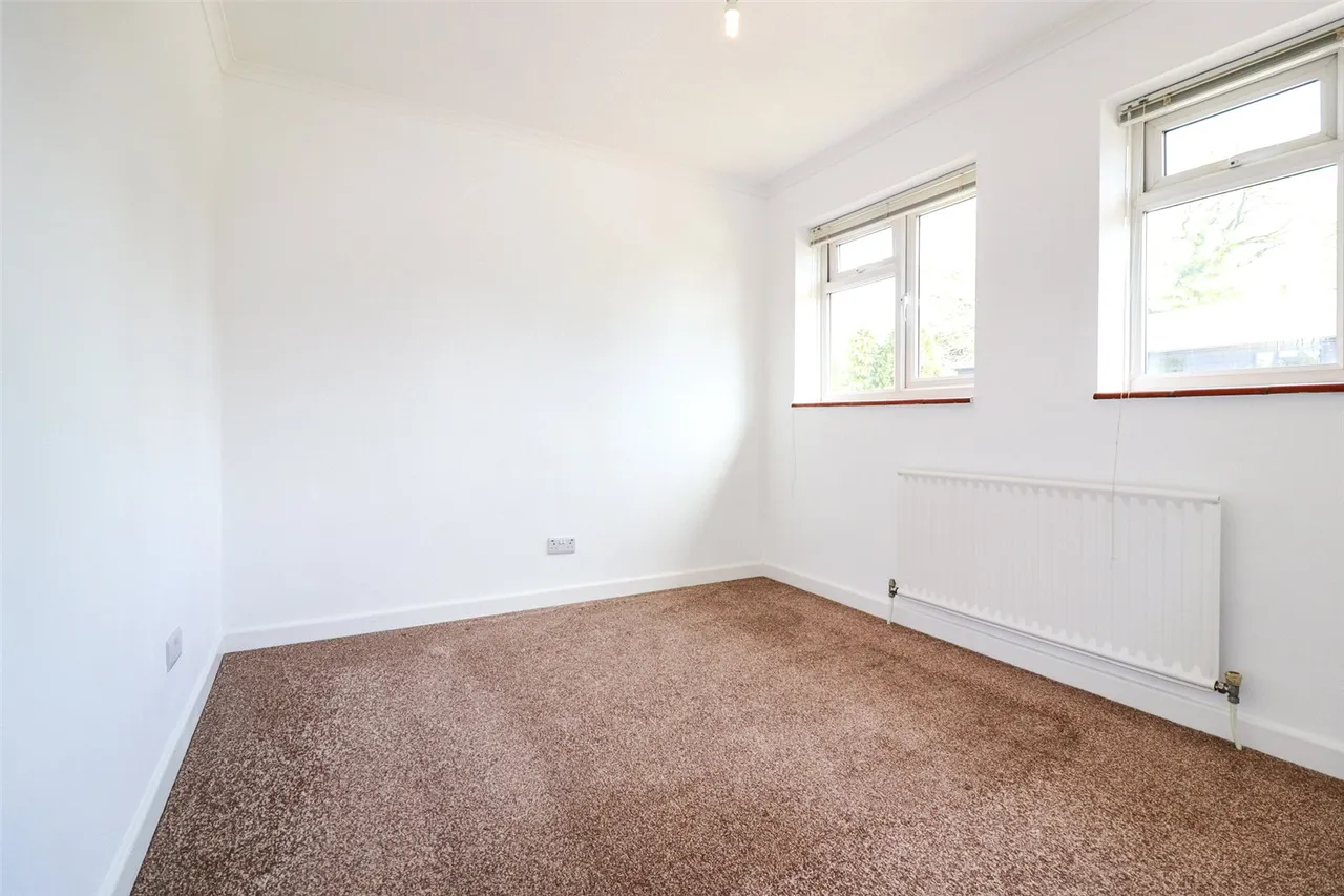 Newlands, Fleet, Hampshire, GU52 6TW, photo 12