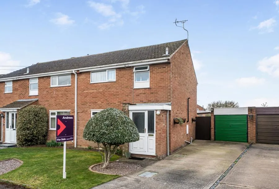 Plantation Crescent, Bredon, GL20, photo 2