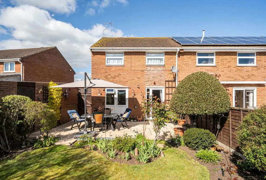 Plantation Crescent, Bredon, GL20, photo 3