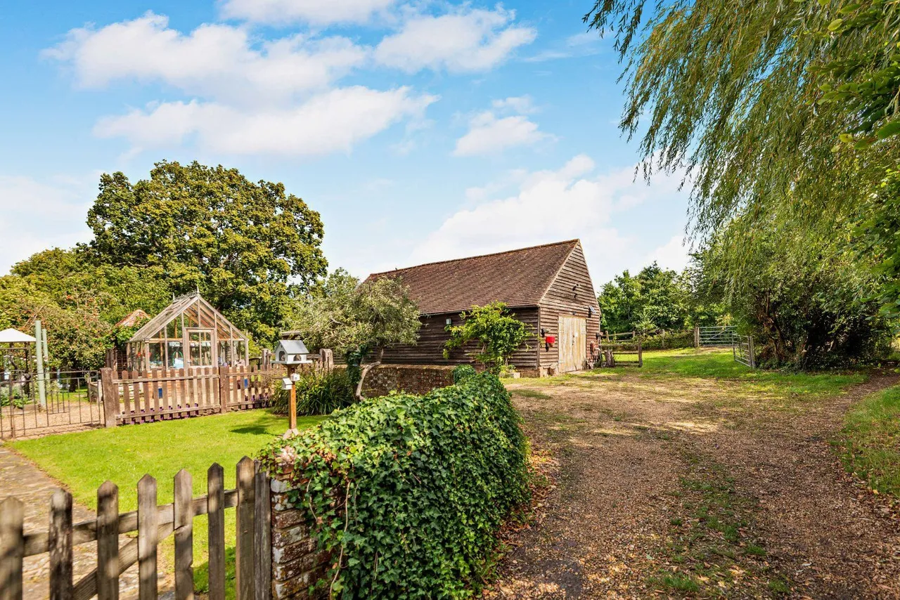 East Street, Billingshurst, RH14, photo 21