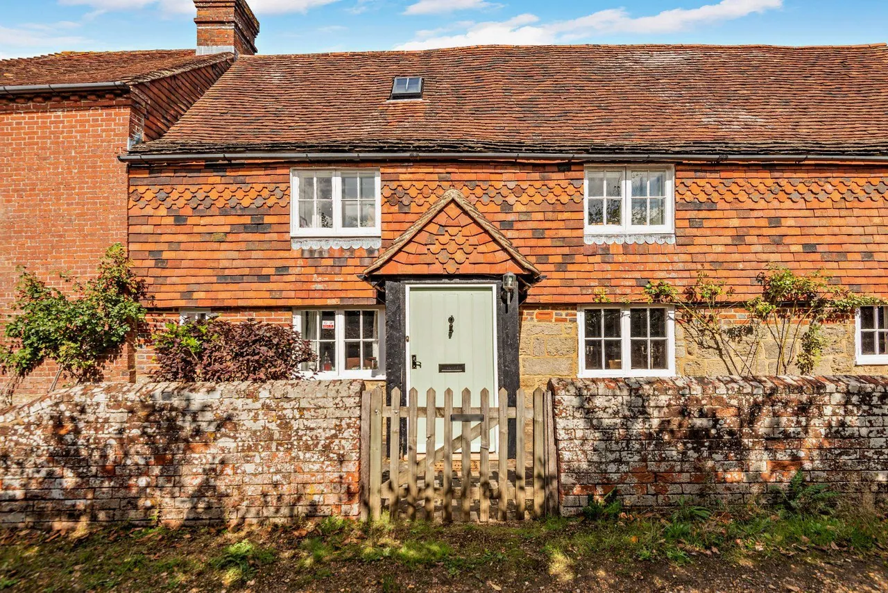 East Street, Billingshurst, RH14, photo 2