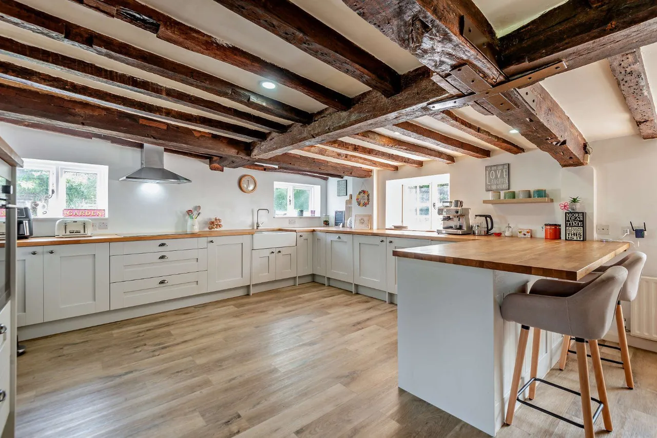 East Street, Billingshurst, RH14, photo 5