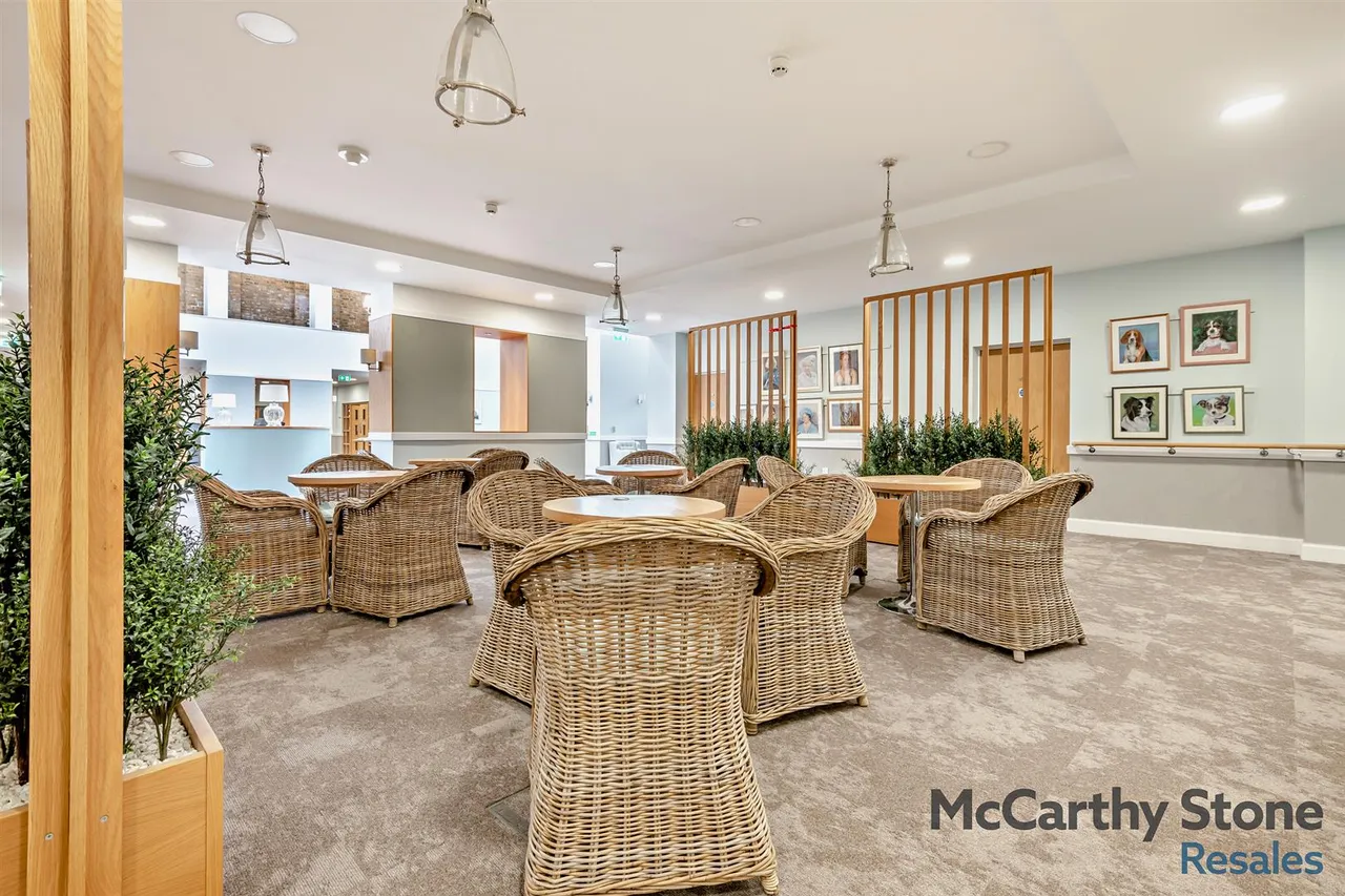 Bowes Lyon Place, Poundbury, DT1, photo 14