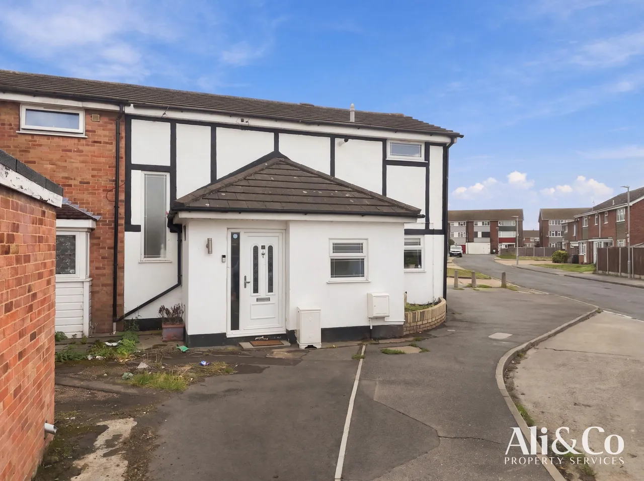 4 bed house for sale, Central Avenue, Canvey Island, SS8