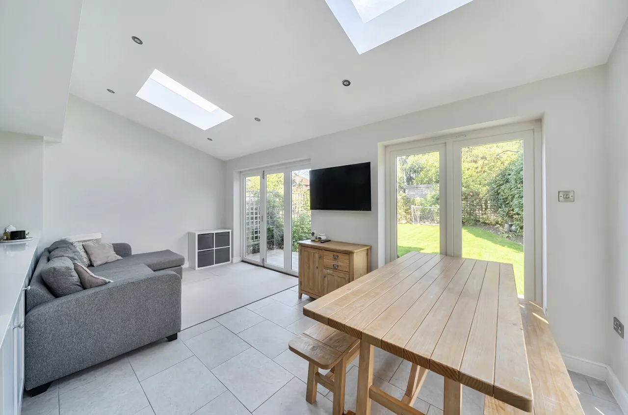 Ethelburt Avenue, Bassett Green, SO16, photo 4