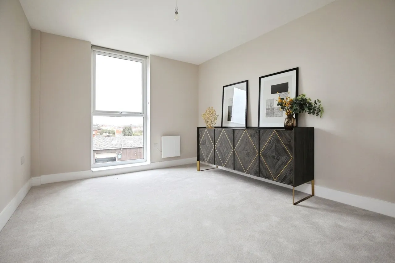 Kings Road, Newbury, RG14, photo 9