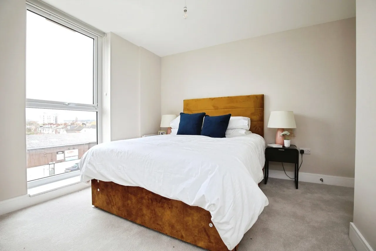 Kings Road, Newbury, RG14, photo 4