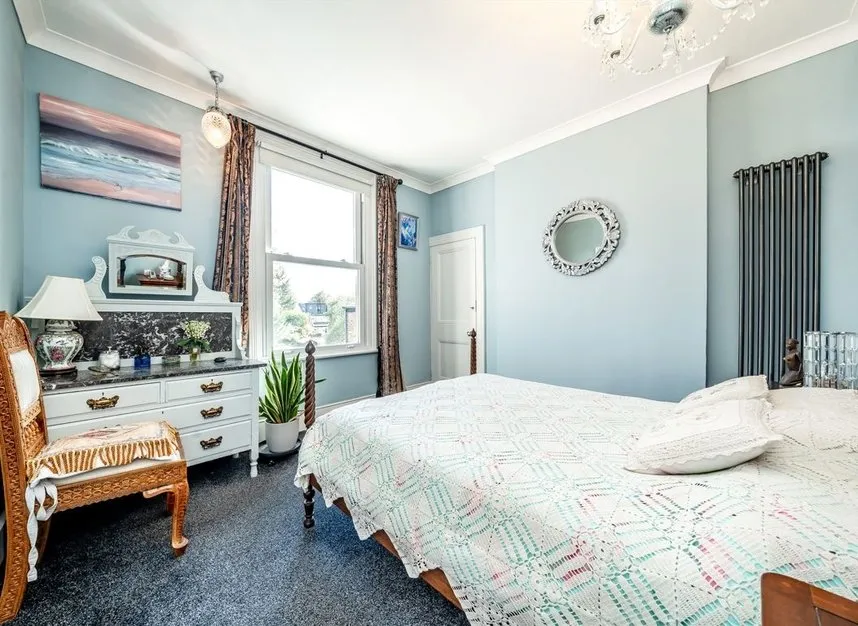 Hanworth Road, Hounslow, TW3, photo 6