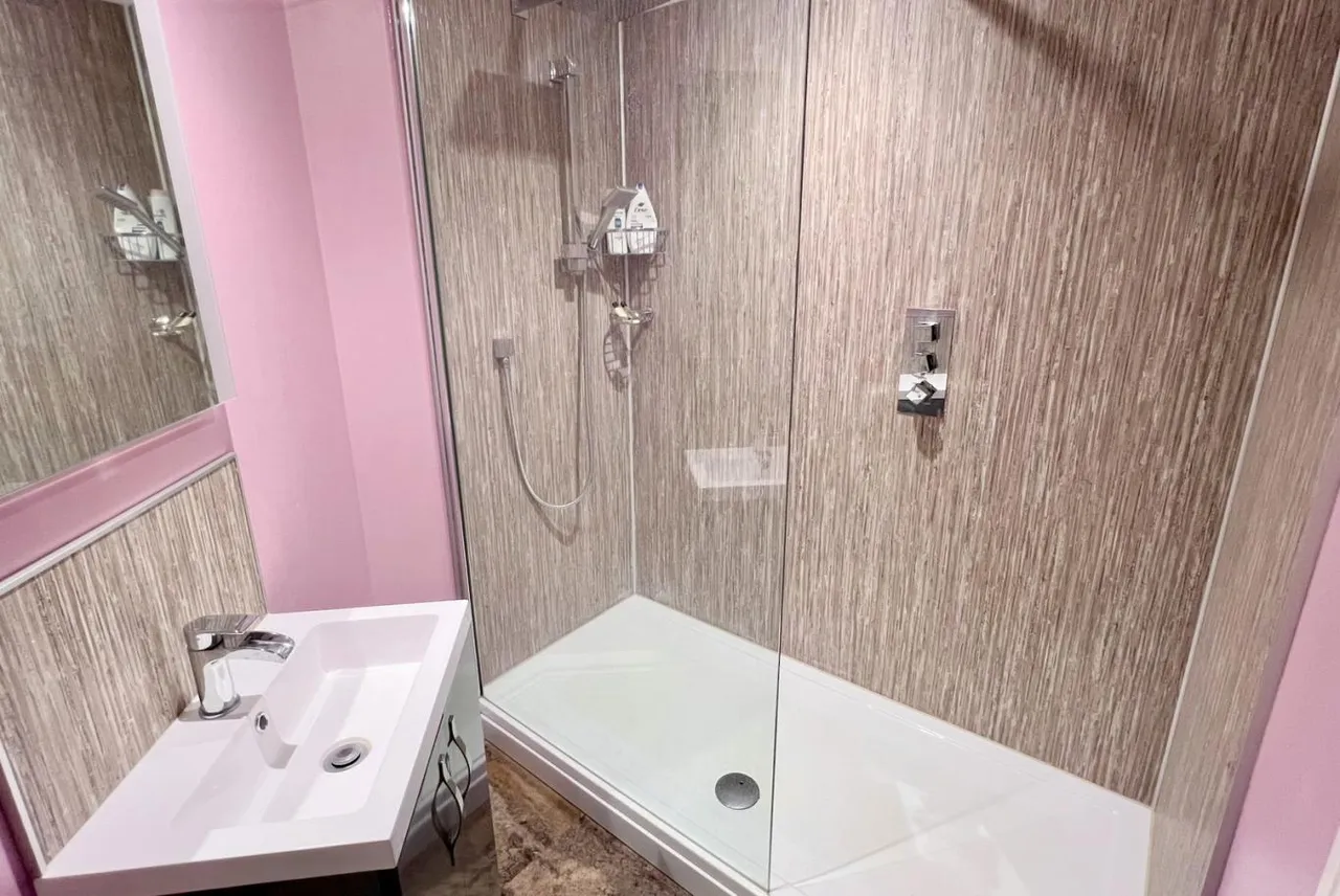 Wentworth Grange, BH22, photo 6