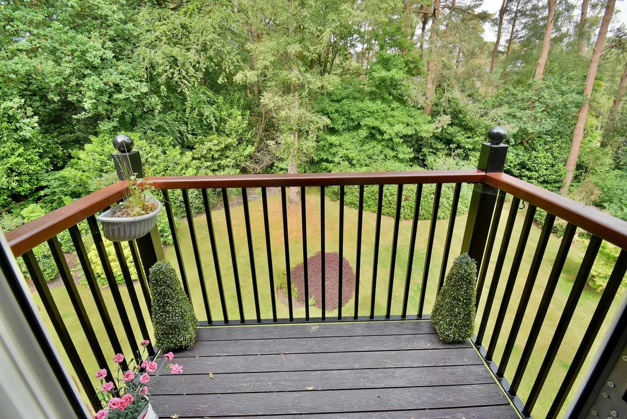 Wentworth Grange, BH22, photo 2