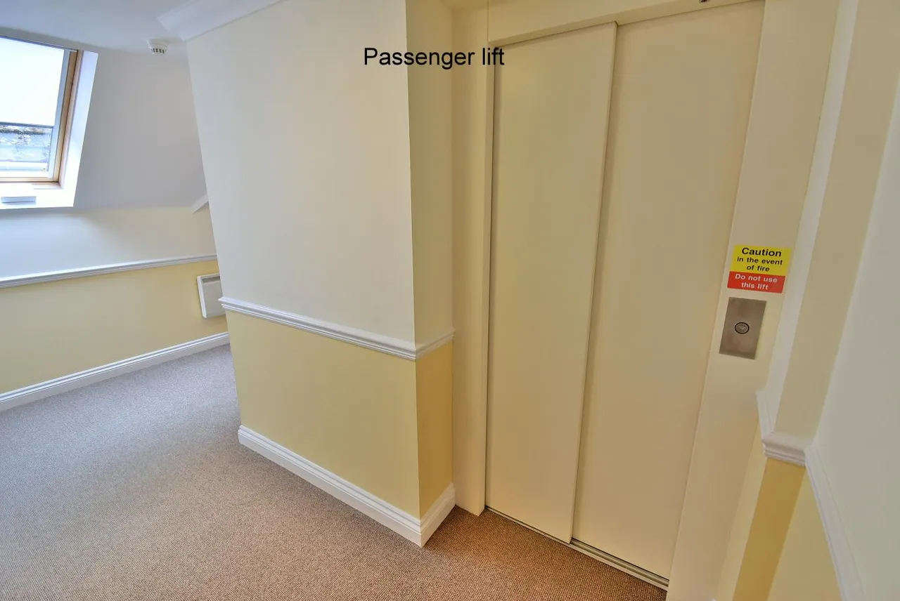 Wentworth Grange, BH22, photo 9